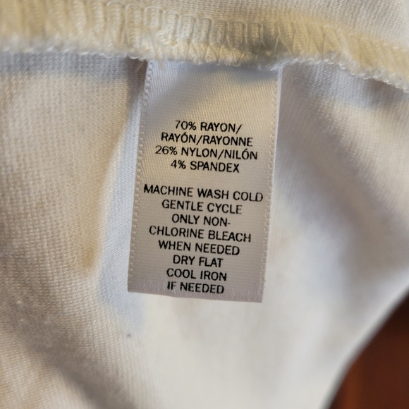 Ann Taylor LOFT Relaxed Softserve Slub Tee Size L - Picture 9 of 10